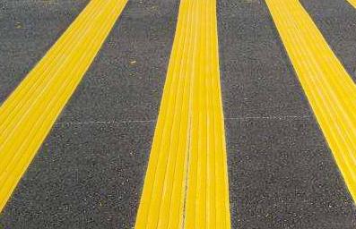 這8種不同顏色、形態(tài)的道路交通標(biāo)線，有什么作用呢？