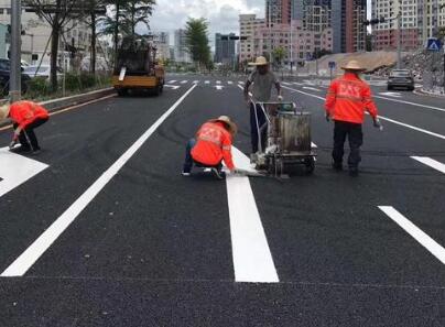 熱熔標(biāo)線施工溫度要求？道路標(biāo)線施工廠家為你介紹